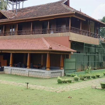 Kuttichira Heritage Home Alappuzha Exterior photo
